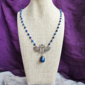 collar mujer lapislazuli colgante escarabajo