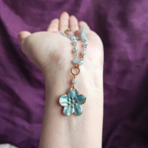 collar mujer piedras naturales celestes flor